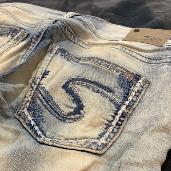 Silver Suki Light Washed Jeans Size 27 - Picture 8 of 8